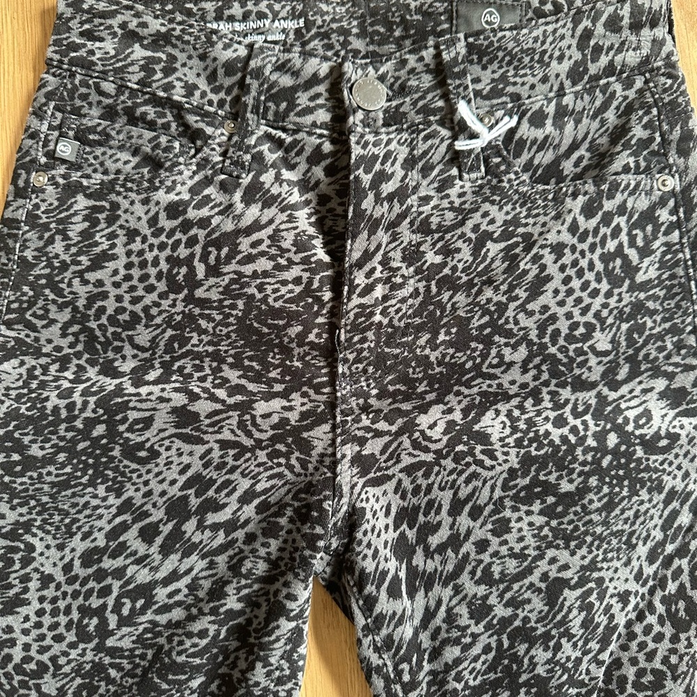 AG Adriano Goldschmied Black and Gray Patterned Skinny Jeans 24 - Picture 5 of 11